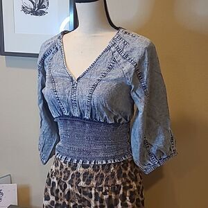 ♡ 3/$16 ♡ Distressed V-Neck Peasant Top sz Small or Medium